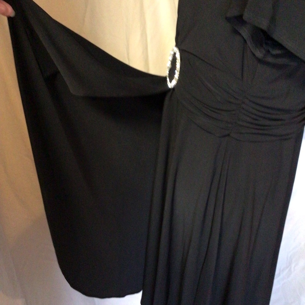 Kathy Roberts evening semi formal dress size 16 - Picture 4 of 8